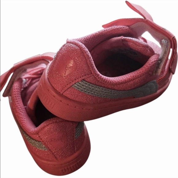 Puma Kids Sparkly Pink Sneakers-Size 6C EUC - Picture 2 of 6